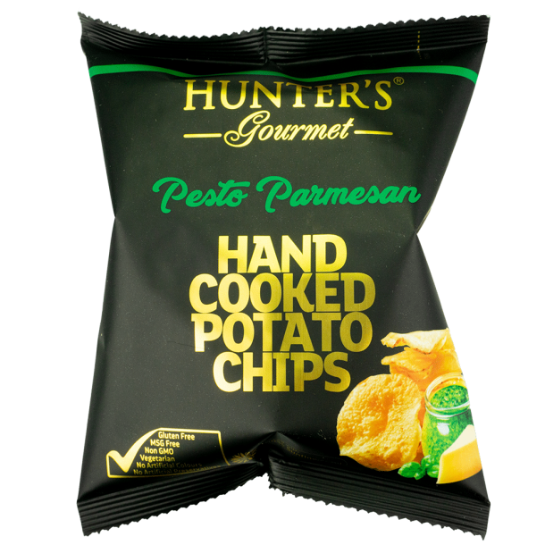 Kartoffelchips smag af pesto og parmesan