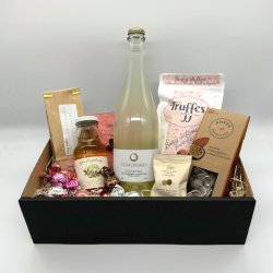 Gavekurv med cocktail, blemost, te og sde sager