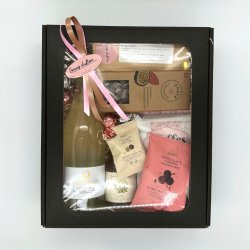 Gavekurv med cocktail, blemost, te og sde sager