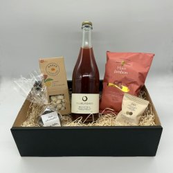 Gavekurv med mocktail, salt og s�dt