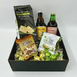 Gavekurv med �l og salte snacks 