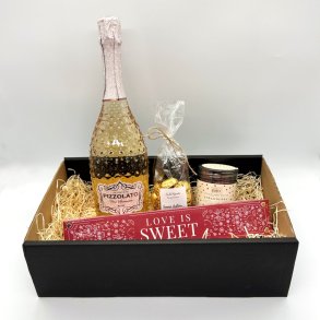 Gavekurv med ros� og s�de sager