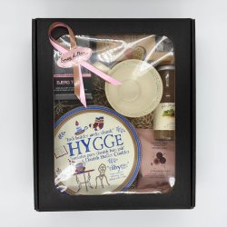 Gavekurv med te, tekop og s�de sager