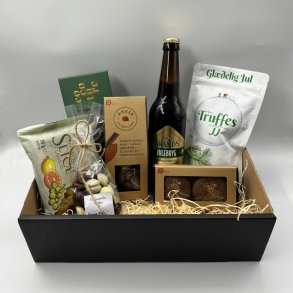 Julekurv med julebryg og s�de sager